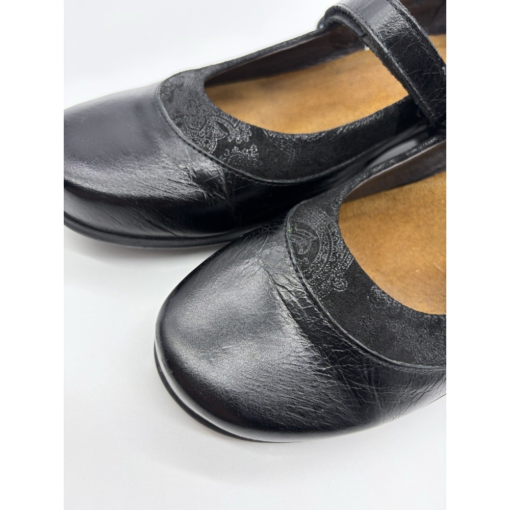NAOT Black Leather Mary Jane Slip On Loafers Comfort Shoes EUR39 US 11 Floral - Picture 3 of 8